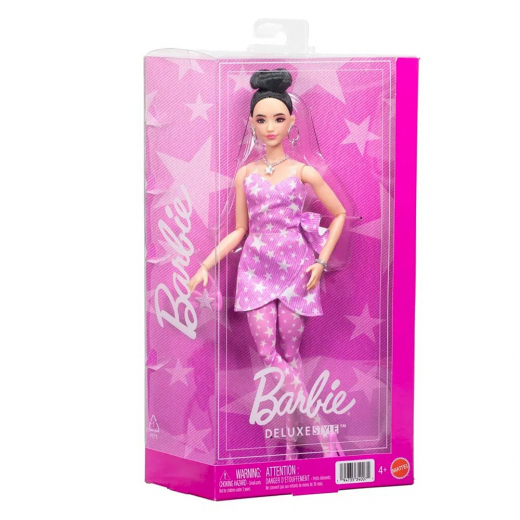 Barbie Deluxe Style Pink Denim Star Wrap Asian i gruppen LEKSAKER / Barbie / Barbie Deluxe Style hos Spelexperten (960-2617)