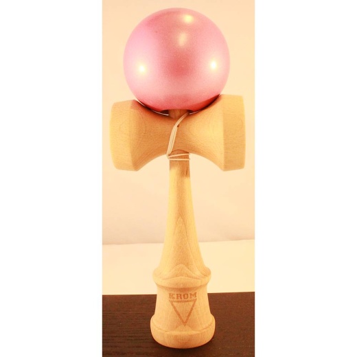 Krom XL Metallic - Pink i gruppen LEKSAKER / Kendama / KROM hos Spelexperten (A54)