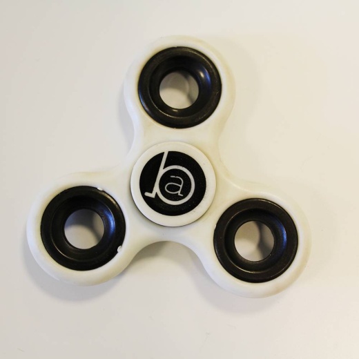 BA - Fidget Spinner Vit i gruppen  hos Spelexperten (BA-FSPIN-VIT)