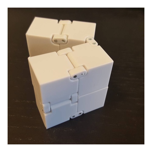 Fidget Infinity Cube - Vit i gruppen  hos Spelexperten (FINCUBE01)