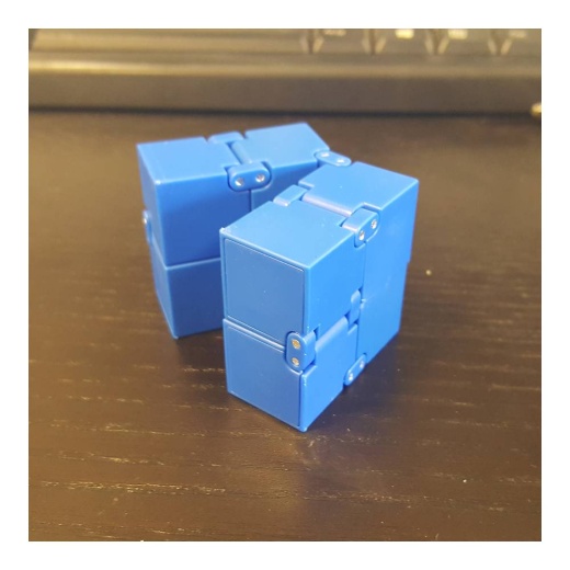 Fidget Infinity Cube - Blå i gruppen  hos Spelexperten (FINCUBE04)