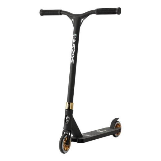 Panda Optimus Trick Sparkcykel - Black/Gold Chrome i gruppen LEKSAKER / Cyklar hos Spelexperten (PAN-IHC-OPT-BLA-GOL)