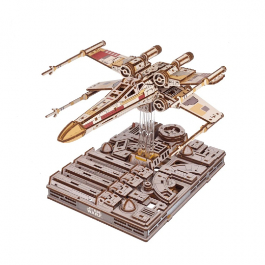 Ugears Luke Skywalkers X-Wing Starfighter Star Wars i gruppen PUSSEL / Modellbyggen / Ugears hos Spelexperten (UG70269)