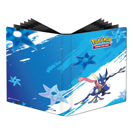 Pokémon TCG: 9-Pocket Pro Binder - Greninja i gruppen SÄLLSKAPSSPEL / Tillbehör / Förvaring hos Spelexperten (ULT16298)