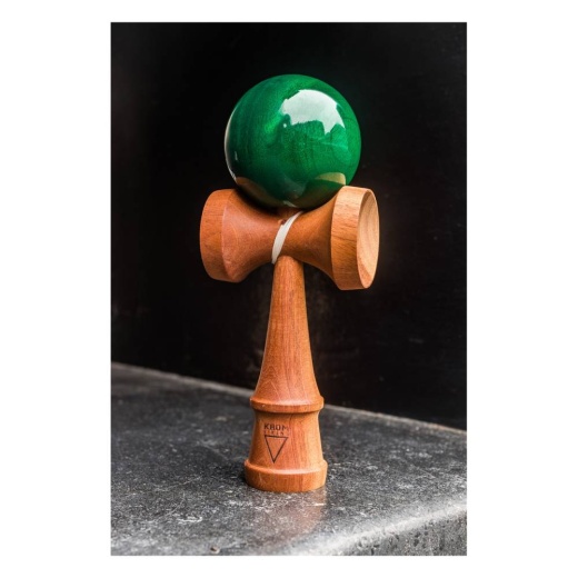 Krom Viking Mahogany - Emerald i gruppen  hos Spelexperten (V04)