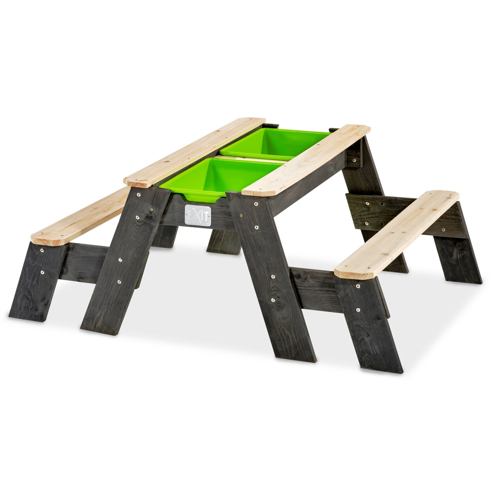 Aksent sand, vatten och picknickbord (2 bänkar)