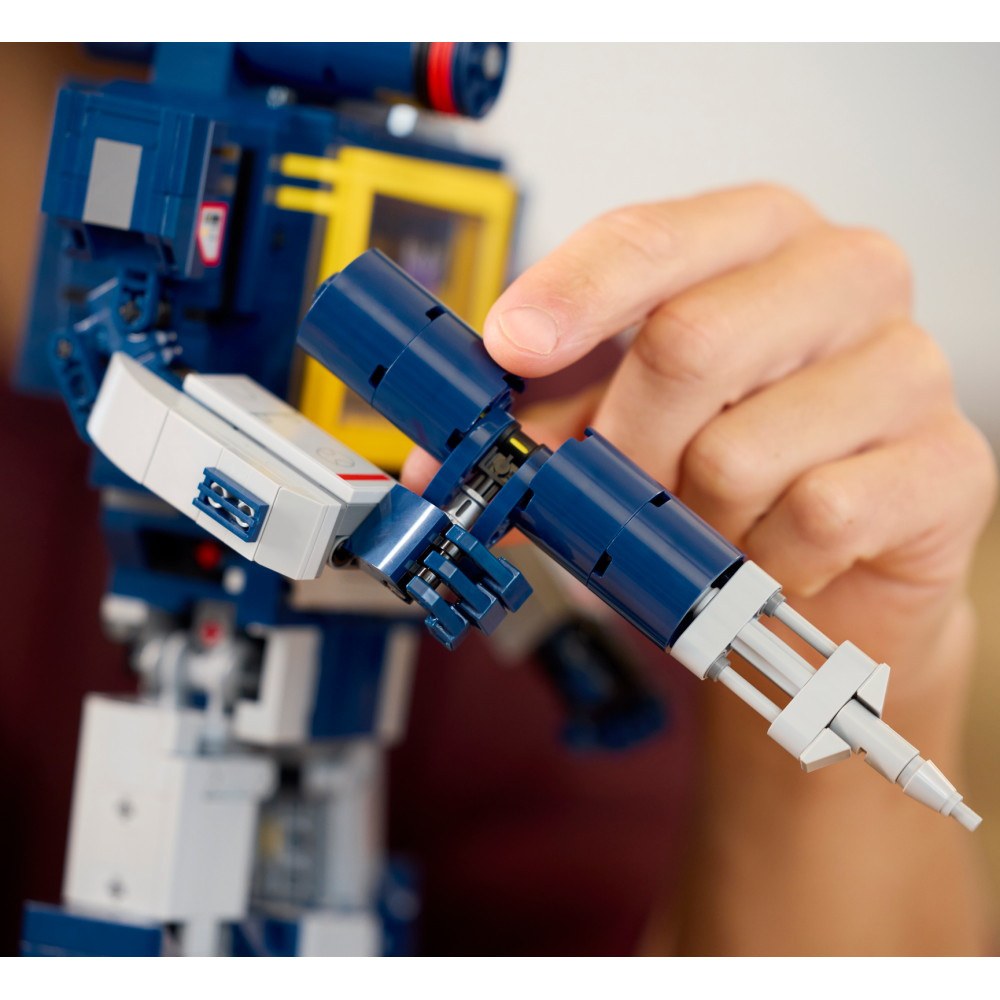 LEGO Icons - Transformers Soundwave