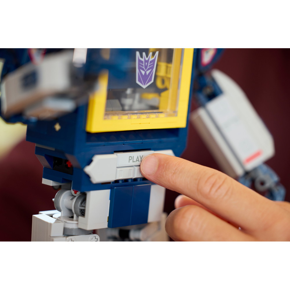 LEGO Icons - Transformers Soundwave