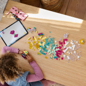 LEGO Classics - Magisk genomskinlig låda LEGO Classics - Magisk genomskinlig låda