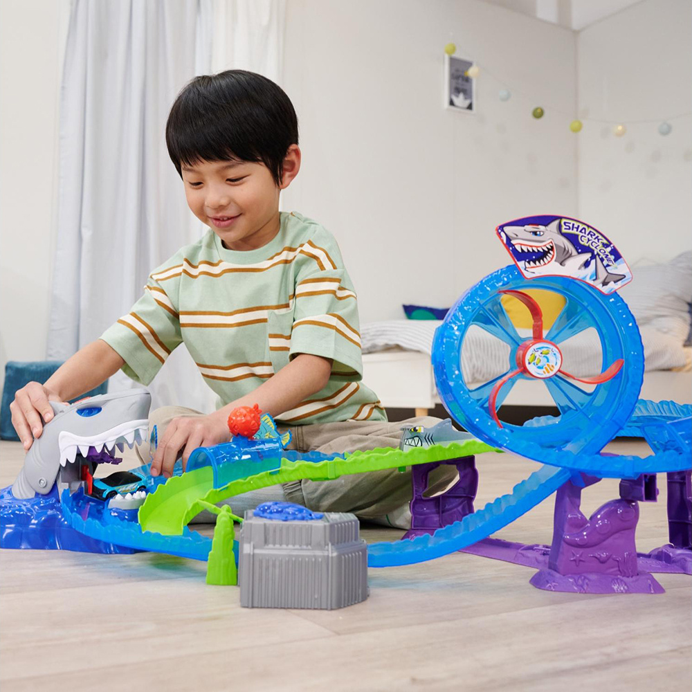 Dickie Toys White Shark Track Set