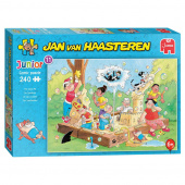 Jan van Haasteren Pussel: The Sand Pit 240 Bitar Jan van Haasteren Pussel: The Sand Pit 240 Bitar