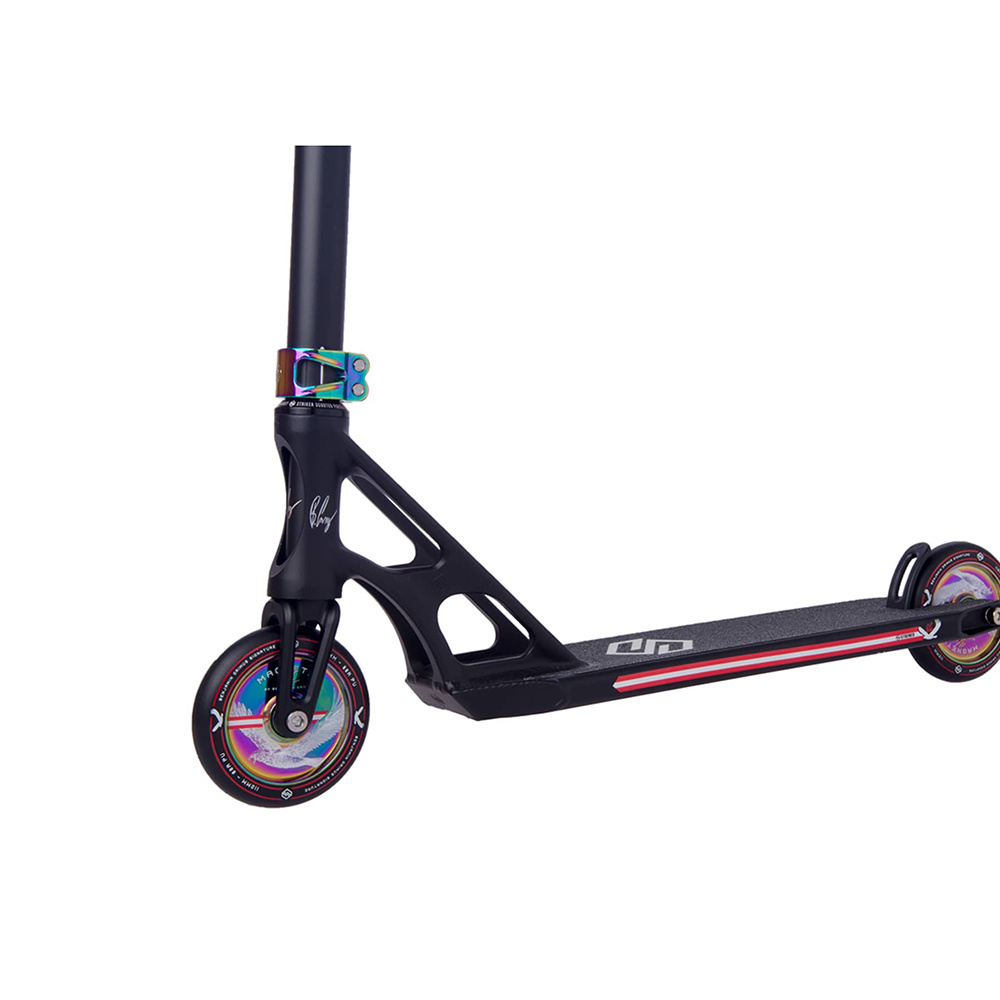 Striker BGSeakk - Black/Rainbow