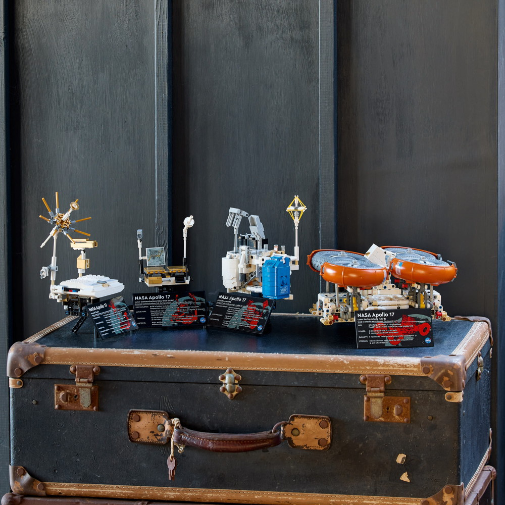 LEGO Technic - NASA Apollo Lunar Roving Vehicle LRV