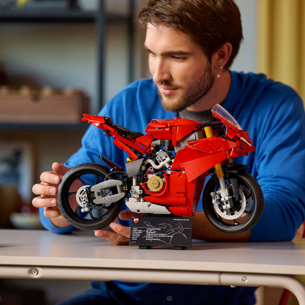 LEGO Technic - Ducati Panigale V4 S motorcykel