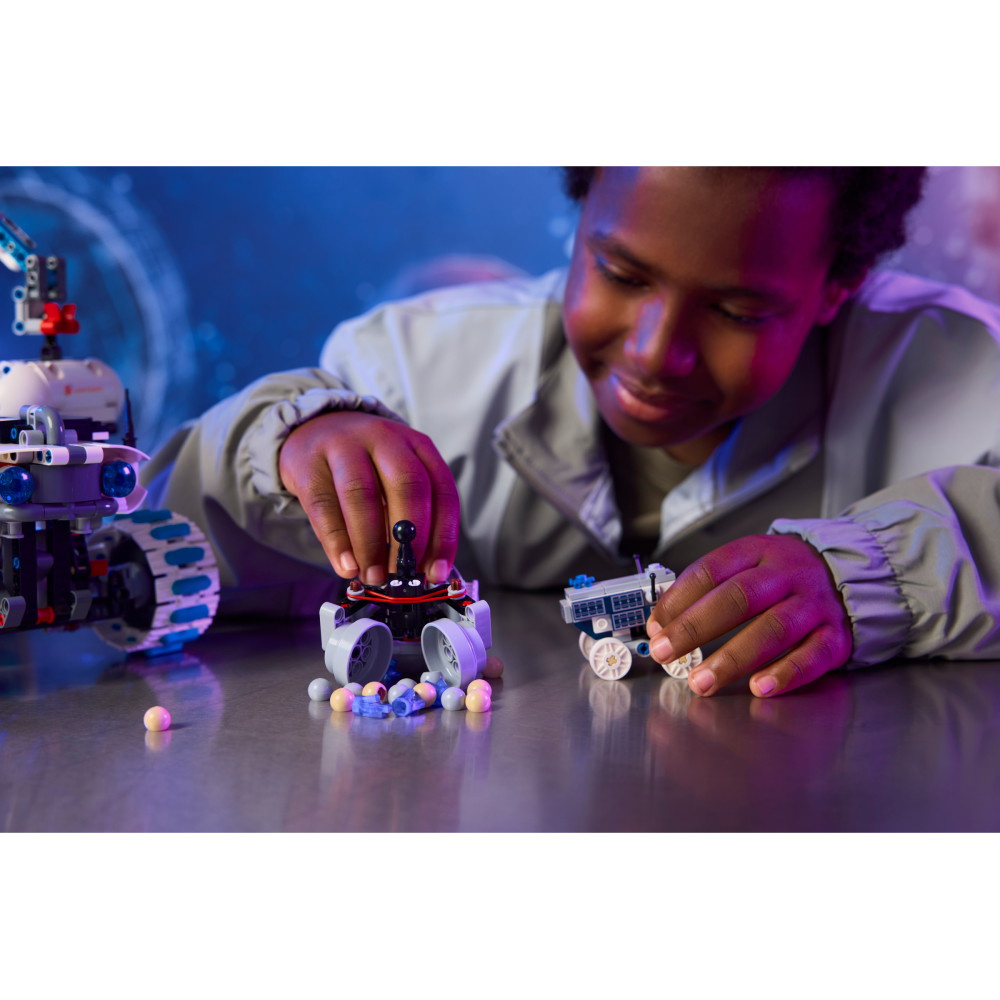 LEGO Technic - Lunar Outpost månrover rymdfordon