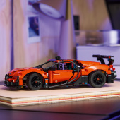 LEGO Technic - Bugatti Chiron Pur Sport hyperbil LEGO Technic - Bugatti Chiron Pur Sport hyperbil