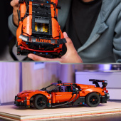 LEGO Technic - Bugatti Chiron Pur Sport hyperbil LEGO Technic - Bugatti Chiron Pur Sport hyperbil