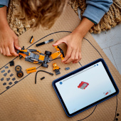 LEGO City - F1 förare med McLaren racerbil LEGO City - F1 förare med McLaren racerbil