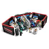 LEGO City - F1 garage & Mercedes-AMG & Alpine bilar LEGO City - F1 garage & Mercedes-AMG & Alpine bilar
