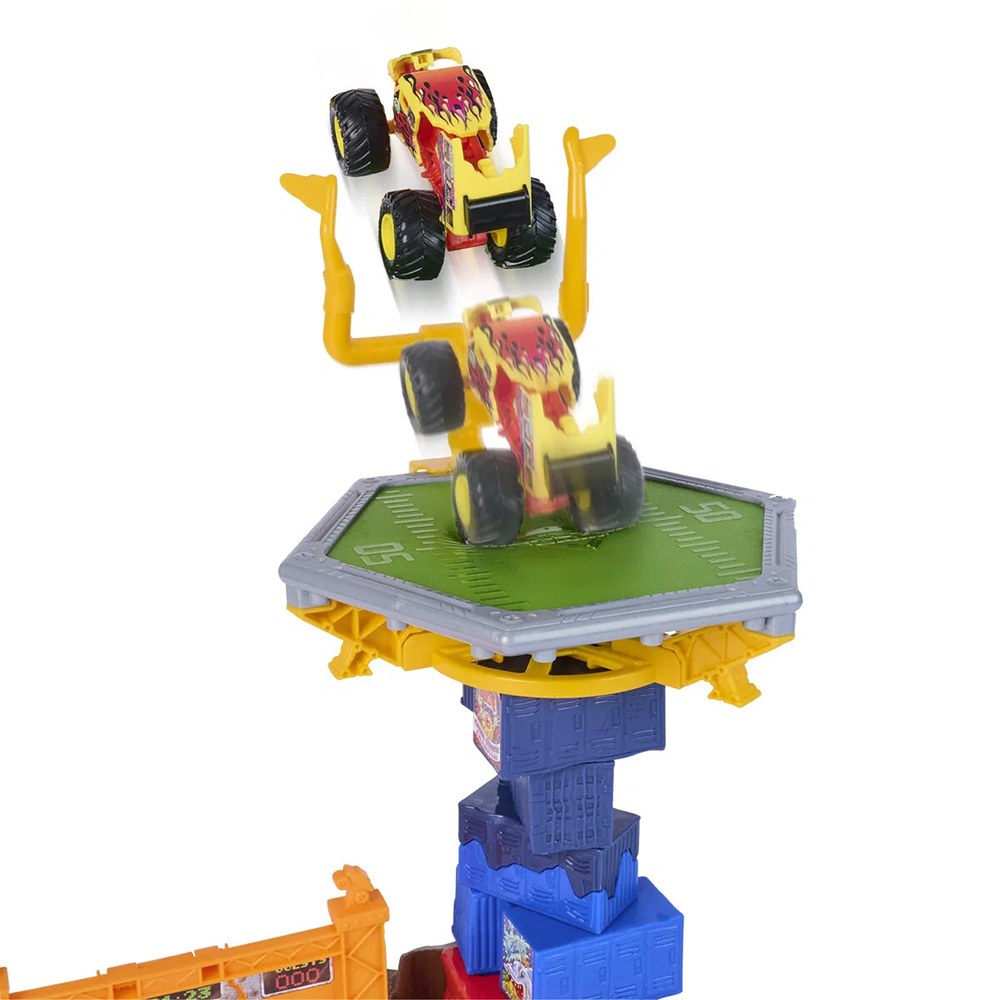 Monster Jam Smash & Bash Crash Course Playset