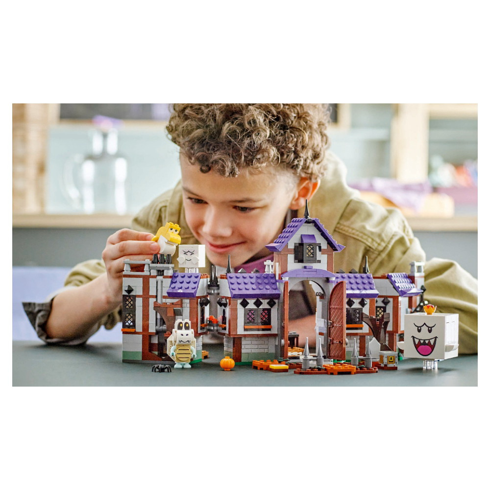 LEGO Super Mario - King Boos hemsökta herrgård