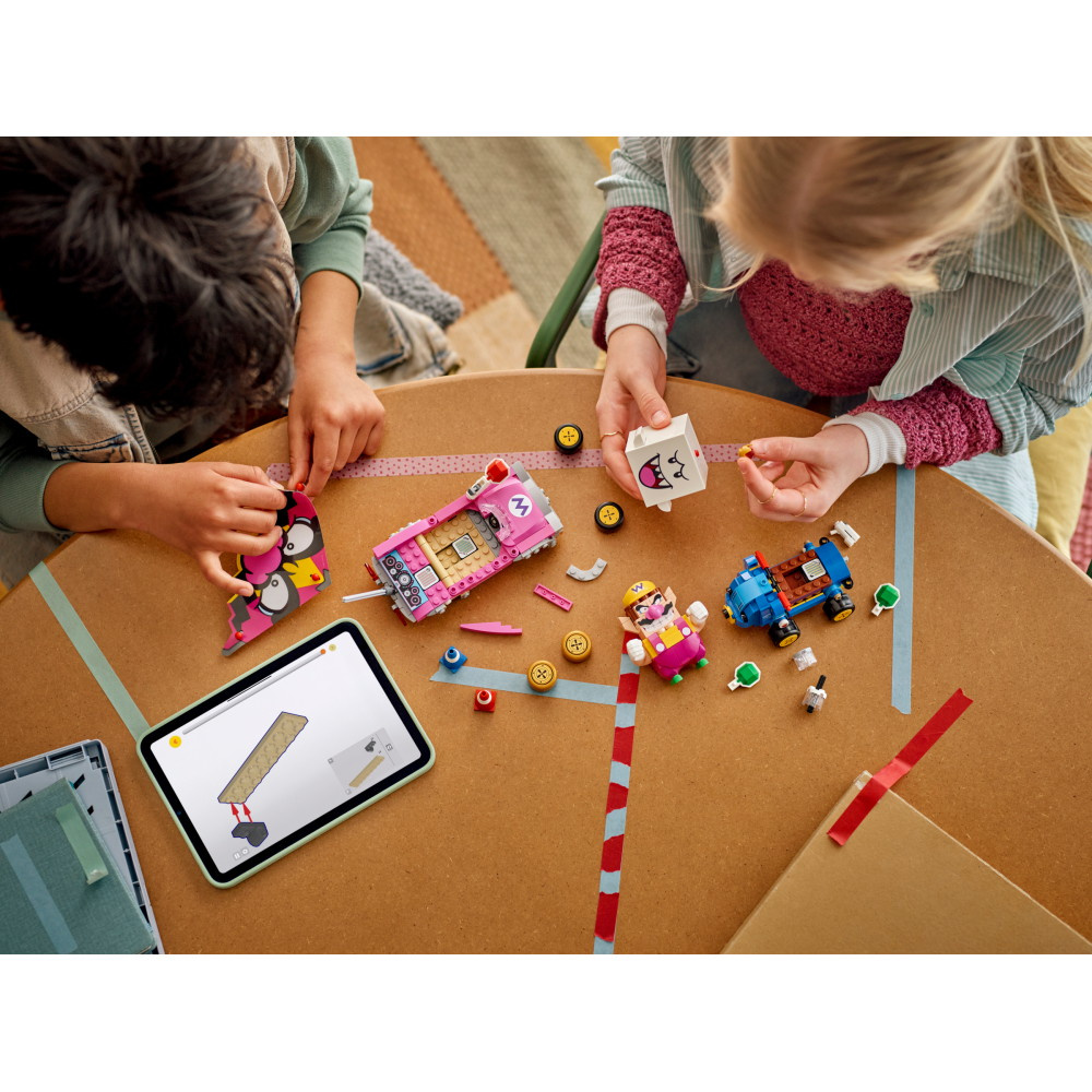 LEGO Super Mario - Mario Kart Wario & King Boo