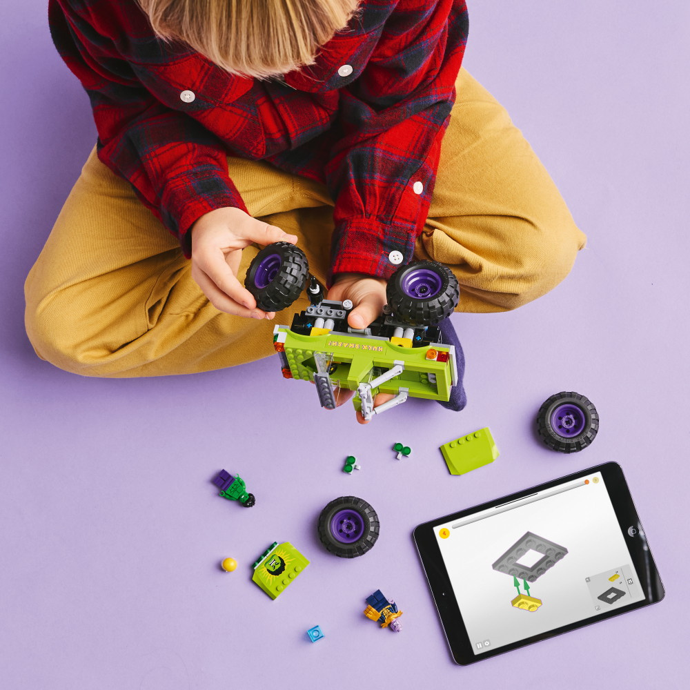 LEGO Marvel - Hulktrucken mot Thanos