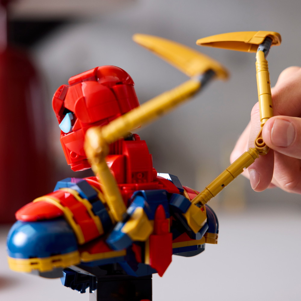 LEGO Marvel - Iron Spider-Man byst