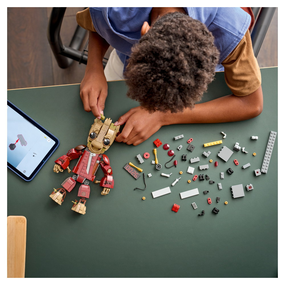 LEGO Marvel - Groot I Ravager-Kläder