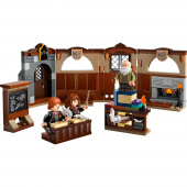 LEGO Harry Potter - Hogwarts slott lektion i trollformellära LEGO Harry Potter - Hogwarts slott lektion i trollformellära