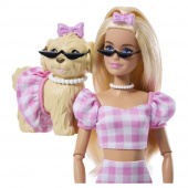 Barbie Twinning Looks - Hund och matchande rosa kläder Barbie Twinning Looks - Hund och matchande rosa kläder