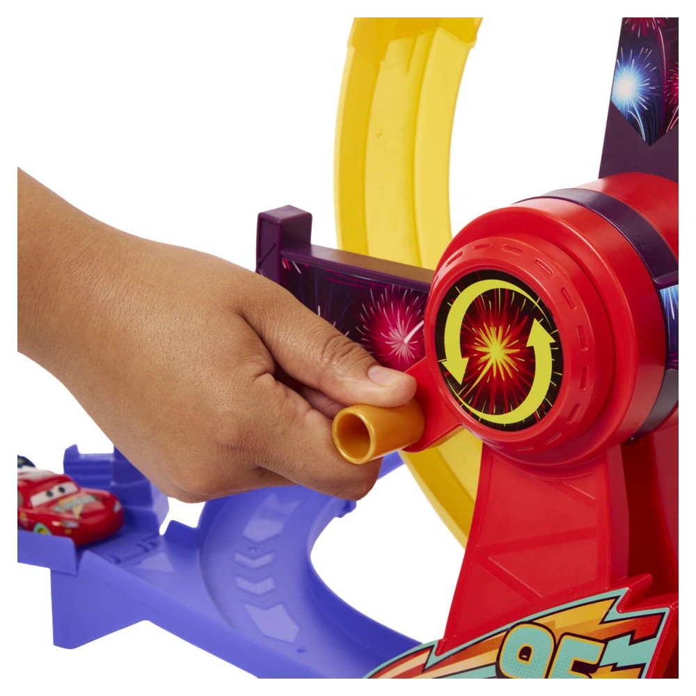 Pixar Cars - Lightning McQueens Celebration Raceway