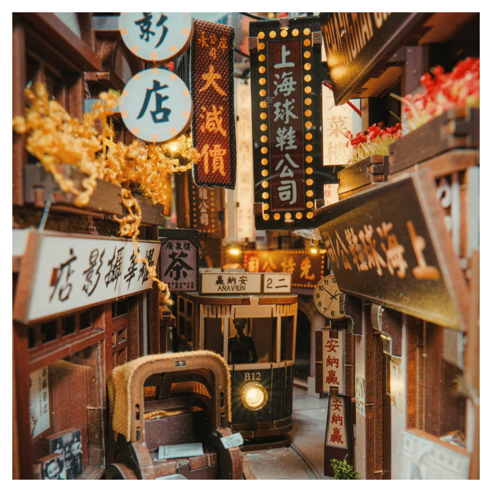 Anavrin Book Nook - Old Shanghai
