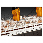 Revell - Gift Set R.M.S. Titanic 100th Anniversary 1:400 Revell - Gift Set R.M.S. Titanic 100th Anniversary 1:400