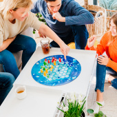 Penguins Huddle Up (Swe.) Penguins Huddle Up (Swe.)